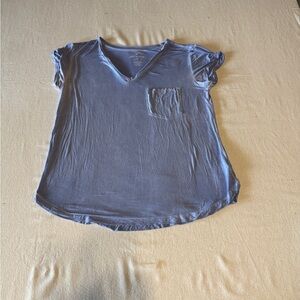 American‎ Eagle Women's Blue V-Neck Top Size Medium